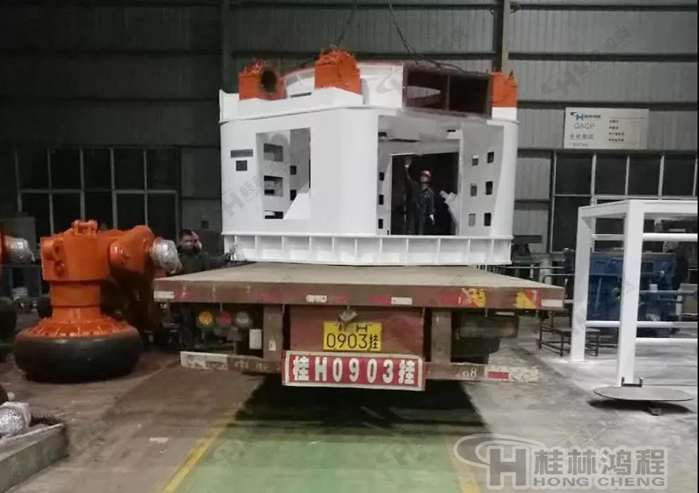 HLMX1700超細立磨發(fā)貨現(xiàn)場-超細立磨機主機磨輥裝車 HLMX1700超細立磨發(fā)貨現(xiàn)場-超細立磨機主機磨輥裝車