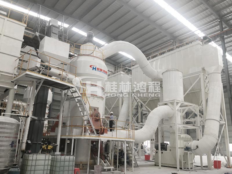 鋅礦磨粉機HLMX超細立磨廣西某客戶現場 鋅礦磨粉機HLMX超細立磨廣西某客戶現場