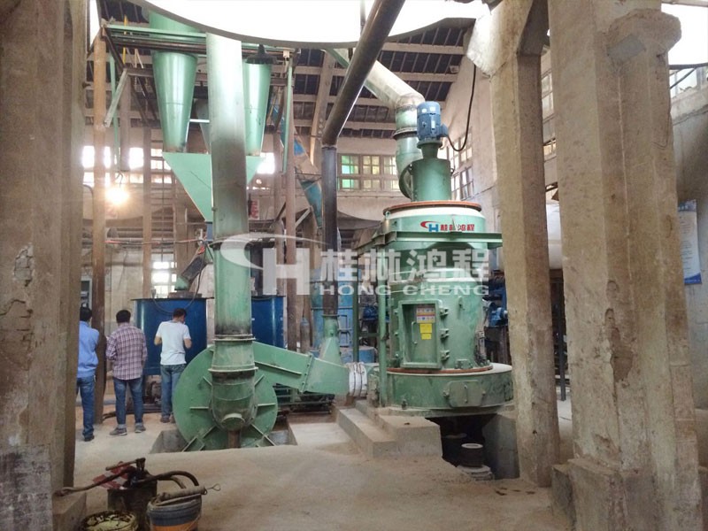 4R脫硫石膏磨機江西某玻璃廠煤粉生產(chǎn)線 出粉200目 時產(chǎn)2.8噸 4R3220脫硫石膏磨機江西某玻璃廠煤粉生產(chǎn)線 出粉200目 時產(chǎn)2.8噸