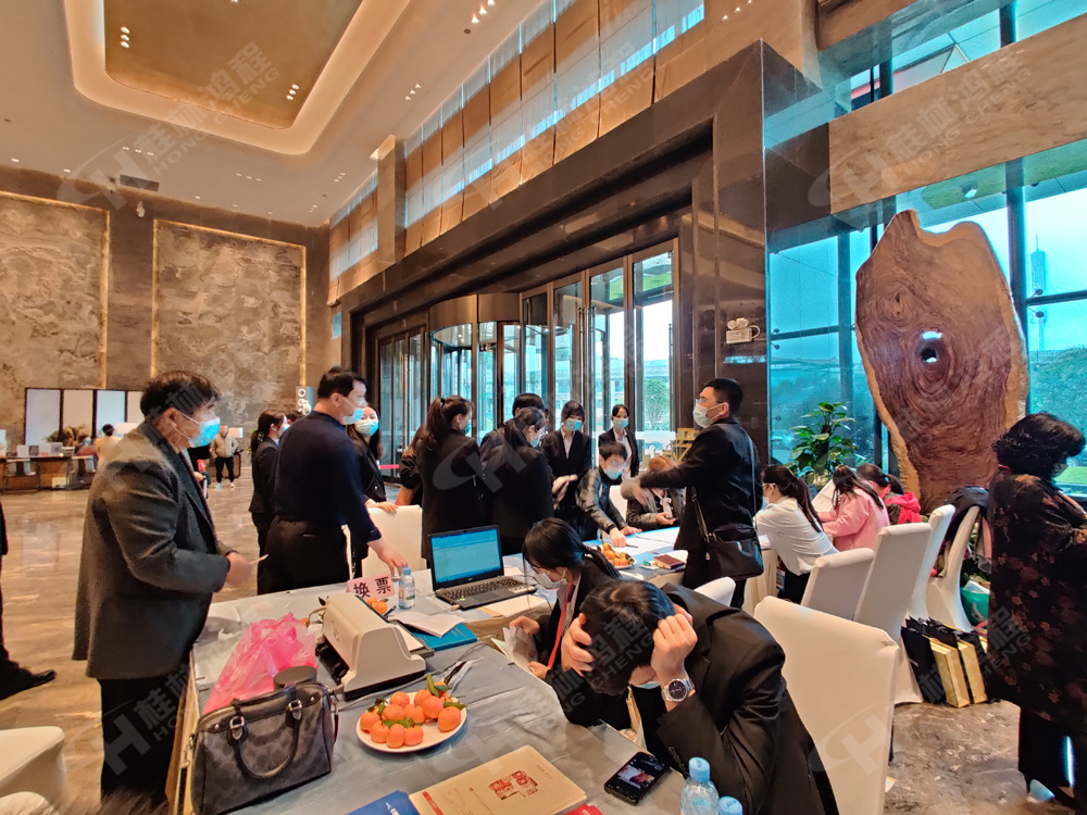 報道一：桂林鴻程承辦的2020年全國碳酸鈣行業年會如約而至，歡迎前來報到！