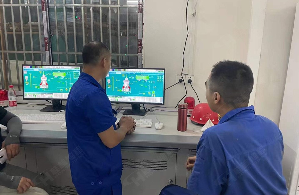 hlm2400碳酸錳立磨2條生產(chǎn)線所在的生產(chǎn)車間運(yùn)行實況